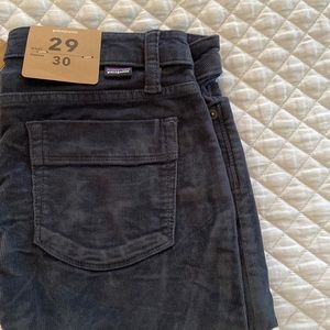 Patagonia corduroy pants, straight leg. 29“ waist x 30“ inseam. Smolder blue.